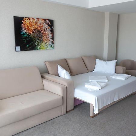 Hotel Alis เอโฟริเอนอร์ด ภายนอก รูปภาพ