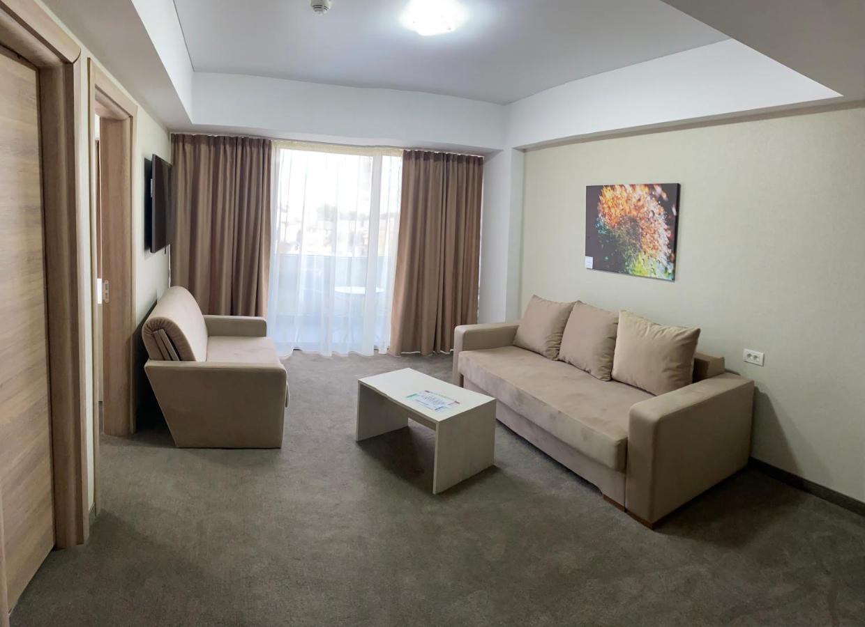 Hotel Alis เอโฟริเอนอร์ด ภายนอก รูปภาพ