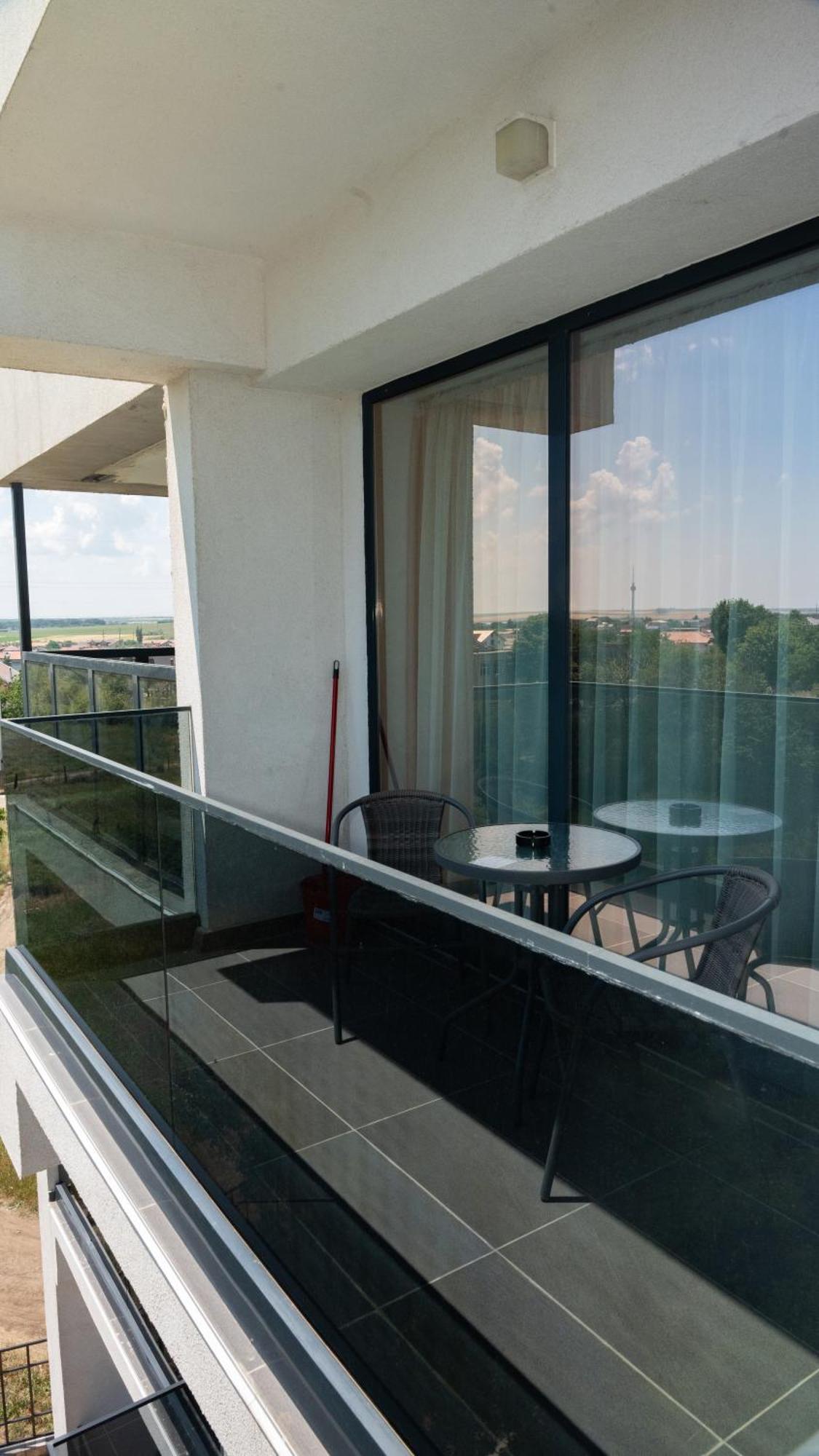 Hotel Alis เอโฟริเอนอร์ด ภายนอก รูปภาพ